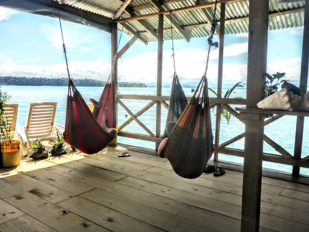 El Jaguar Hostel Bocas Town Exterior foto